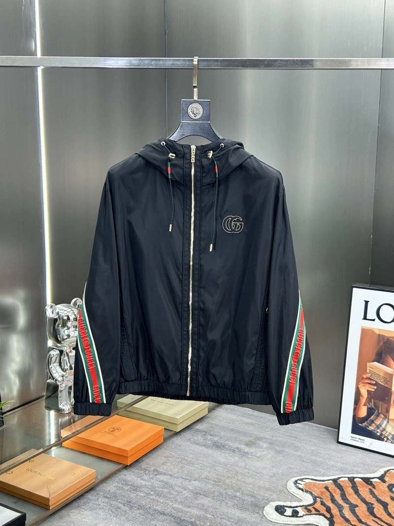 Gucci Outwear Elegant 125909