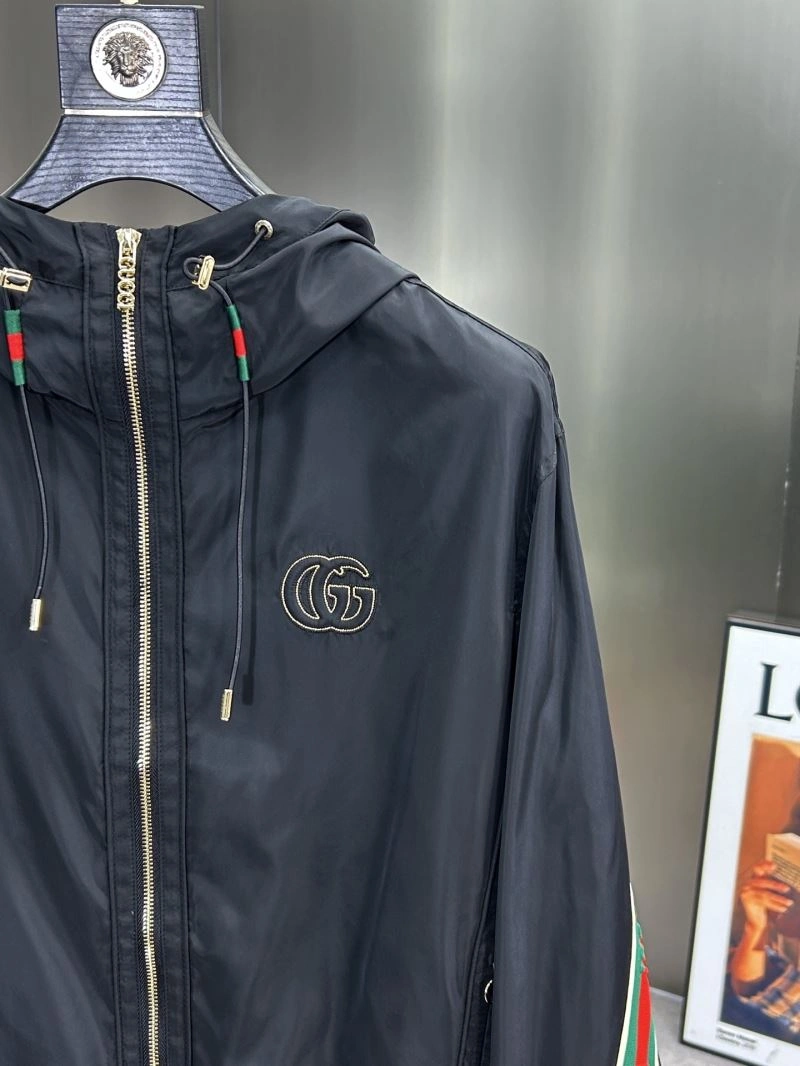Gucci Outwear Elegant 125909