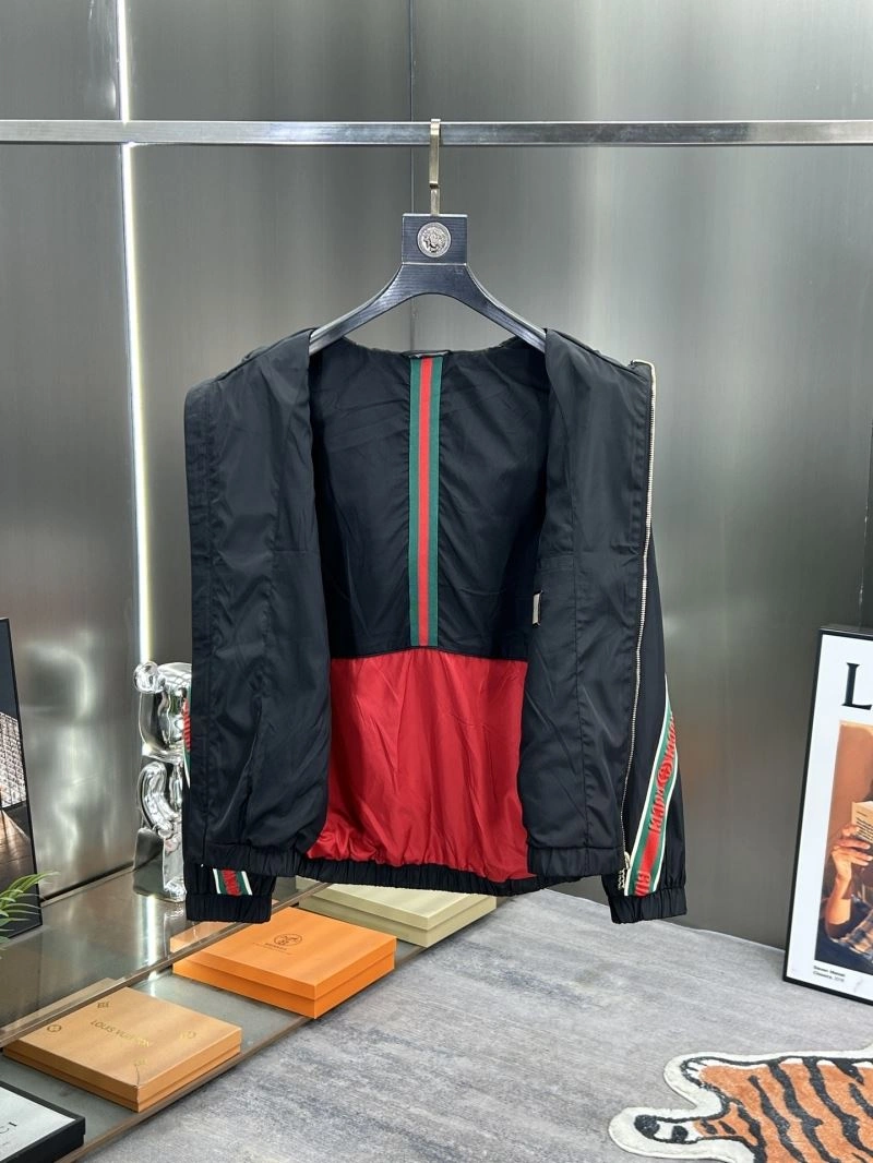 Gucci Outwear Elegant 125909
