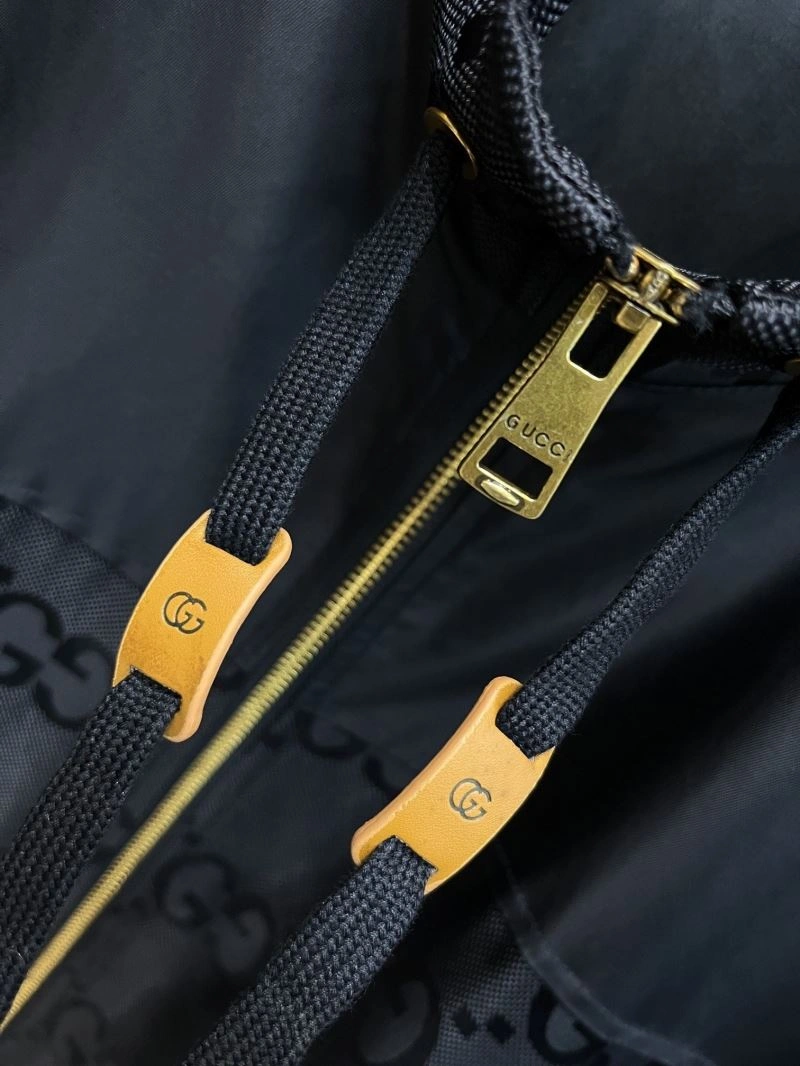 Versatile Gucci Outwear 125902