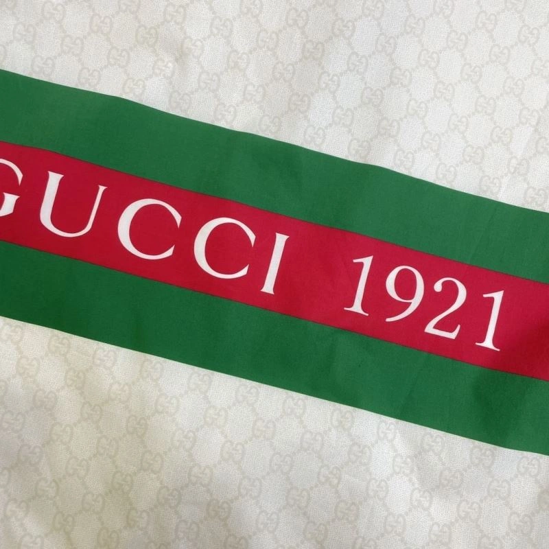 Premium Gucci Outwear 125883