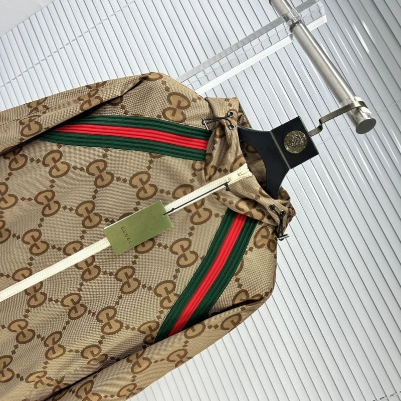 ModernLook Gucci Outwear 125888