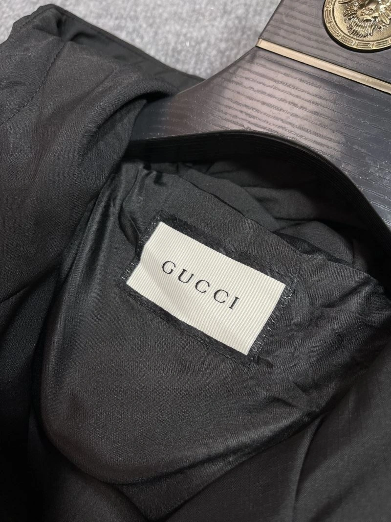 Gucci Outwear Practical 125877