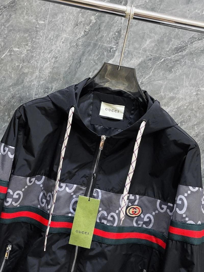 Timeless Gucci Outwear 125892