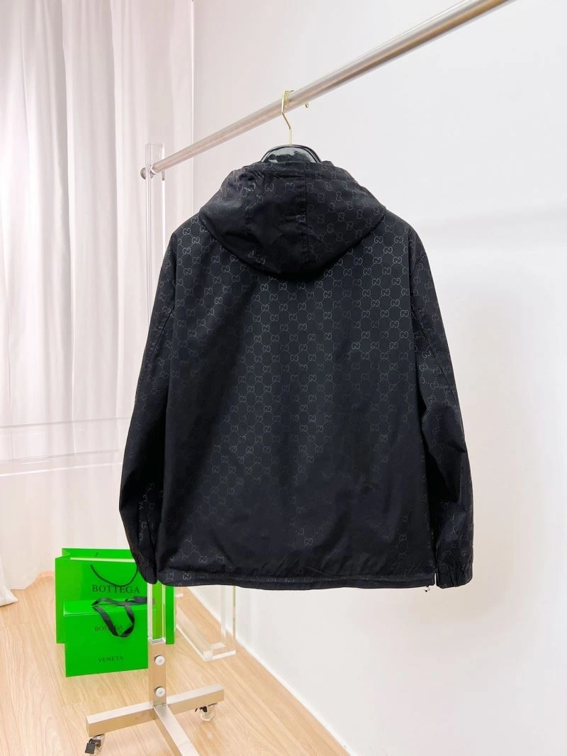 Sleek Gucci Outwear 125875