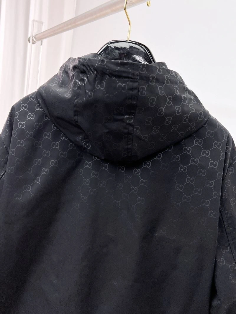 Sleek Gucci Outwear 125875