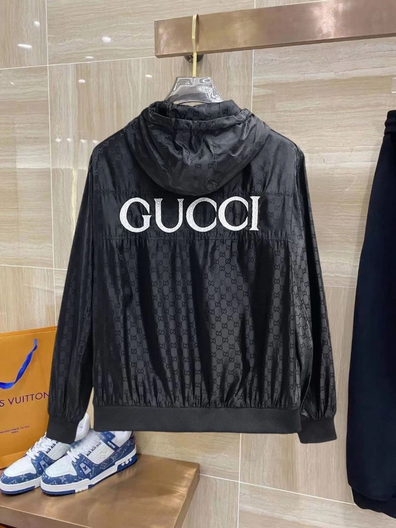 Gucci Outwear FreshLook 125903
