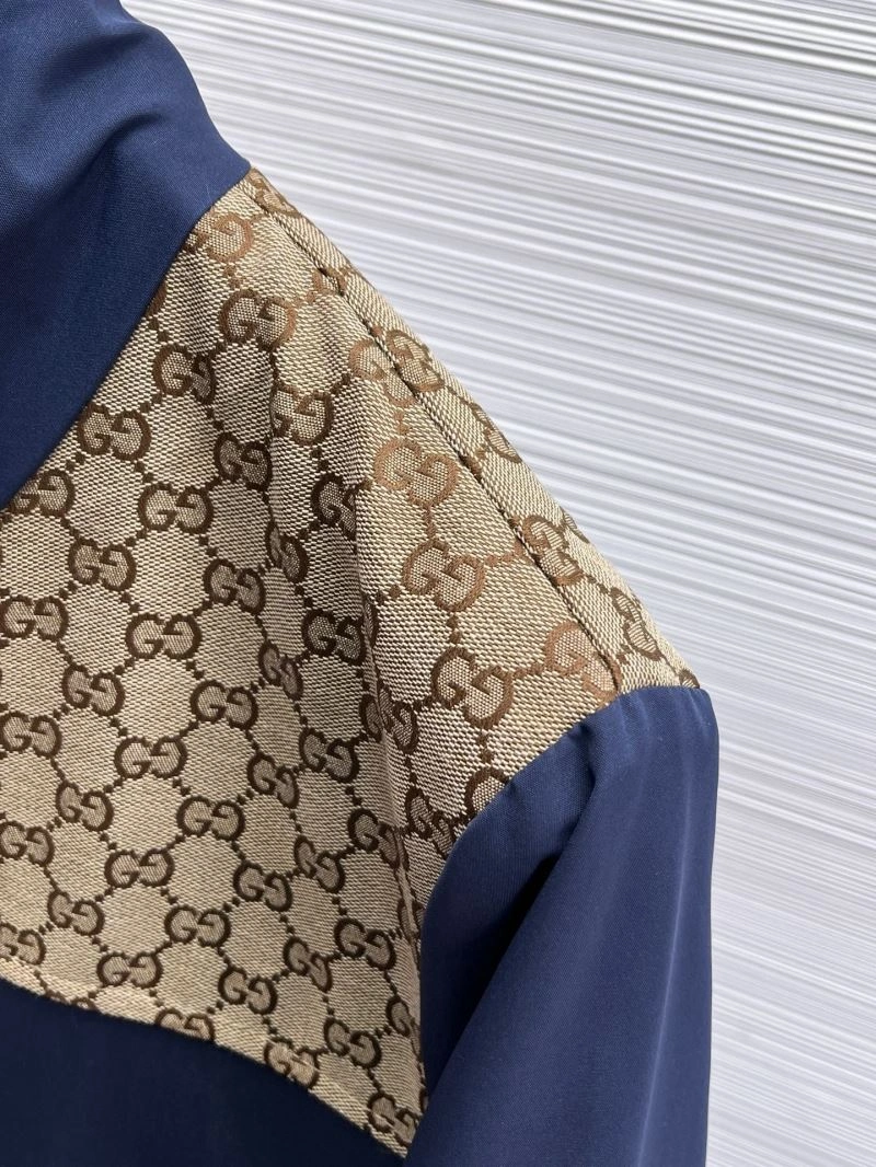 WaterResistant Gucci Outwear 125865