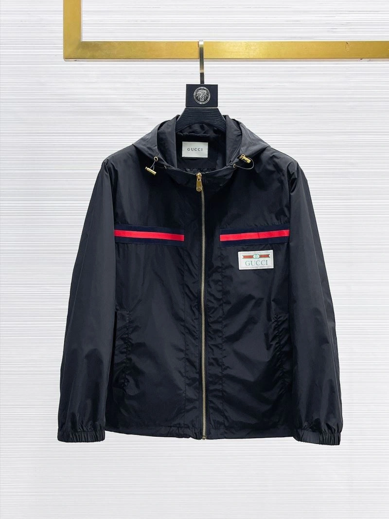 Comfortable Gucci Outwear 125863