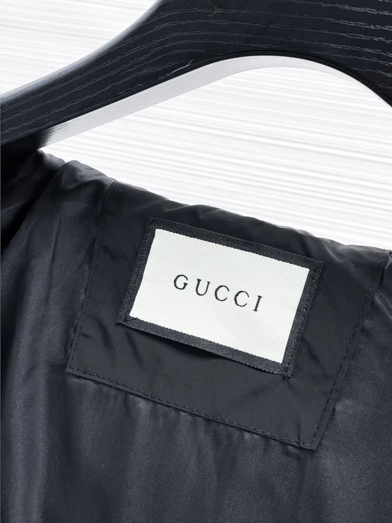 Comfortable Gucci Outwear 125863