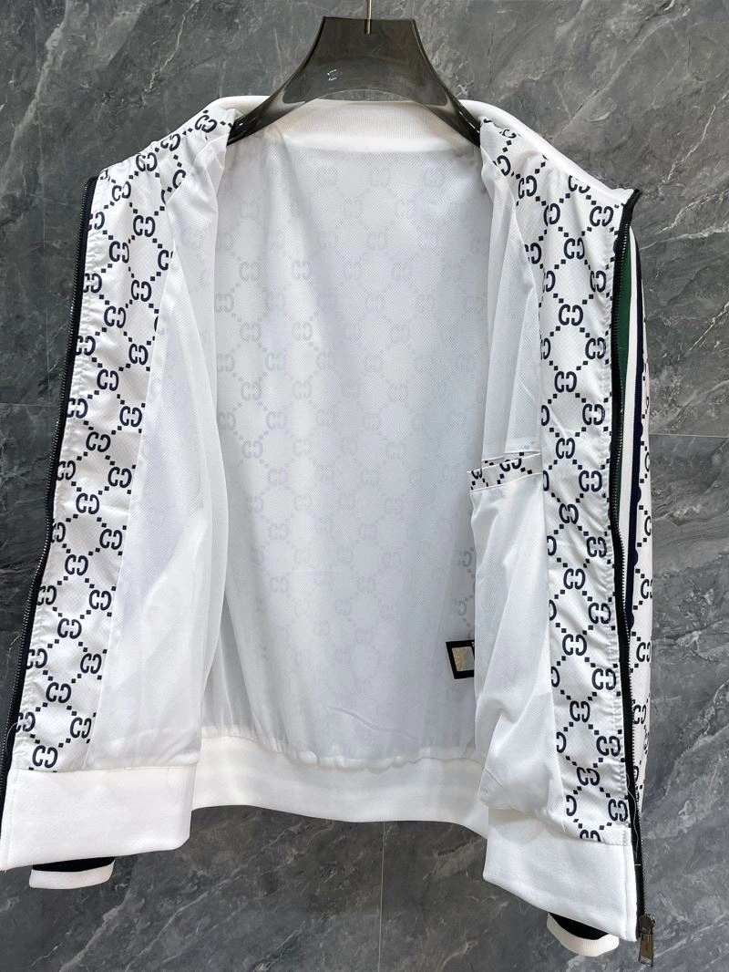 Gucci Outwear Comfortable 125835
