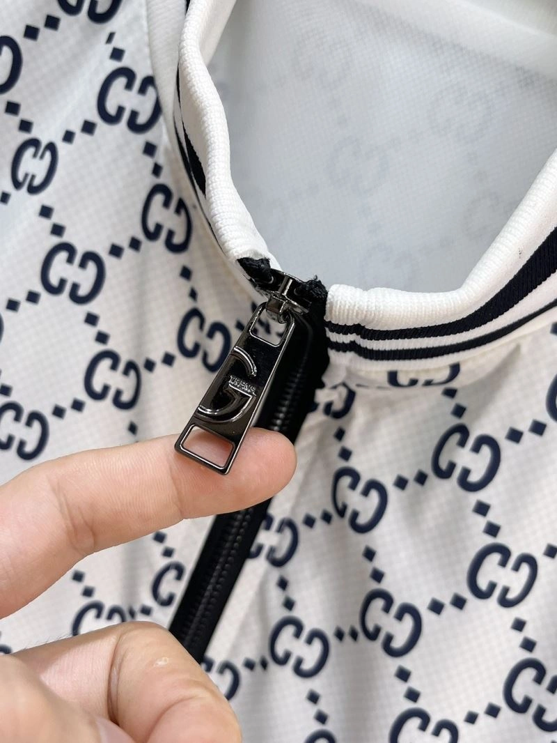 Gucci Outwear Comfortable 125835