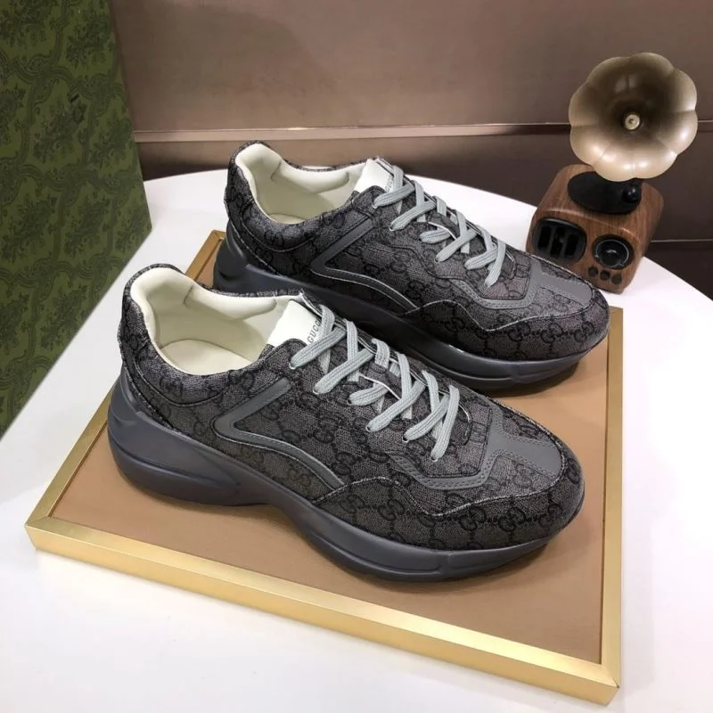 Versatile Gucci Rhyton Shoes 25366