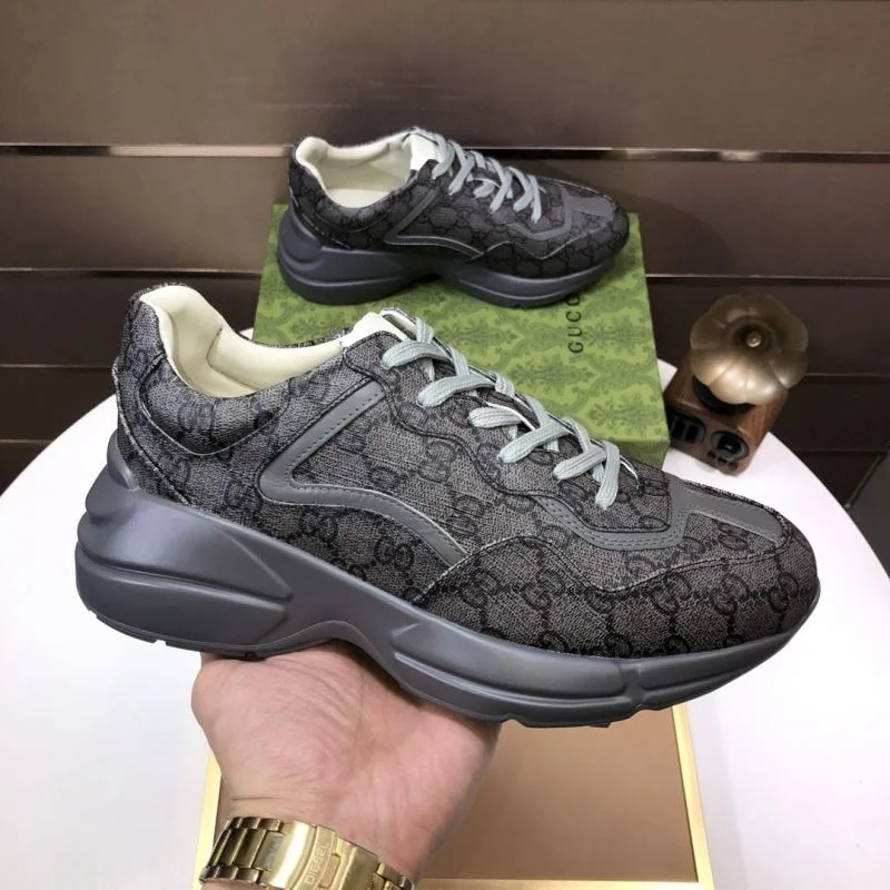 Versatile Gucci Rhyton Shoes 25366