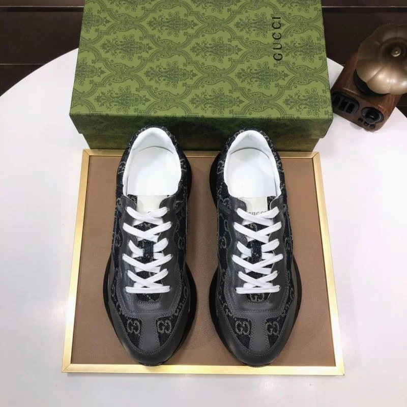 Casual Gucci Rhyton Shoes 25351