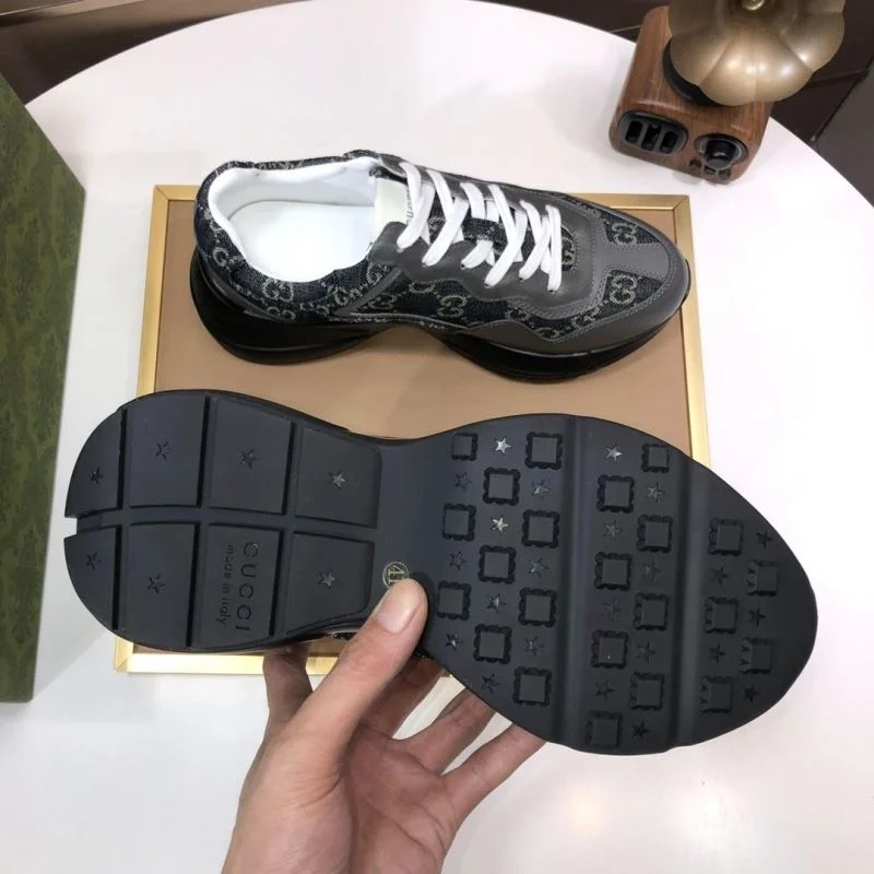Casual Gucci Rhyton Shoes 25351