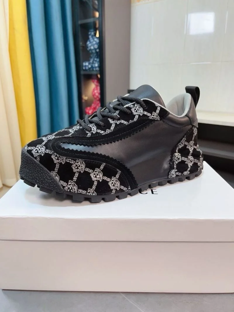 Affordable Gucci Rhyton Shoes 25325