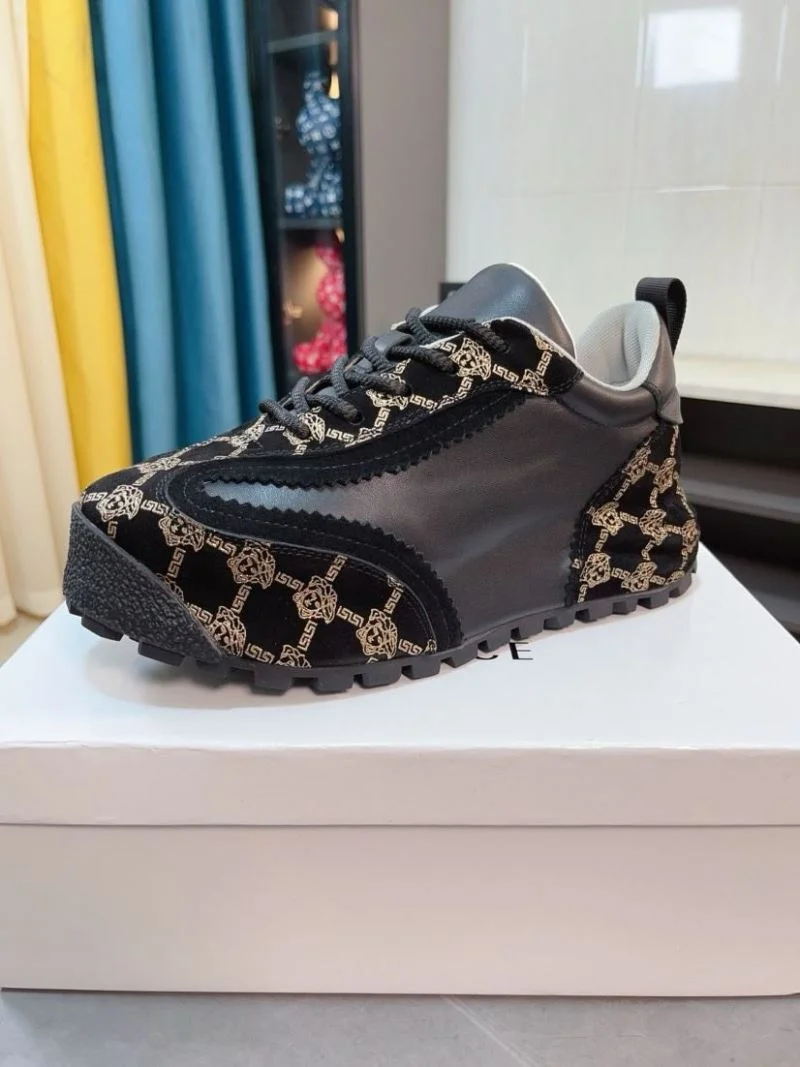 Gucci Rhyton Shoes Thermal 25319