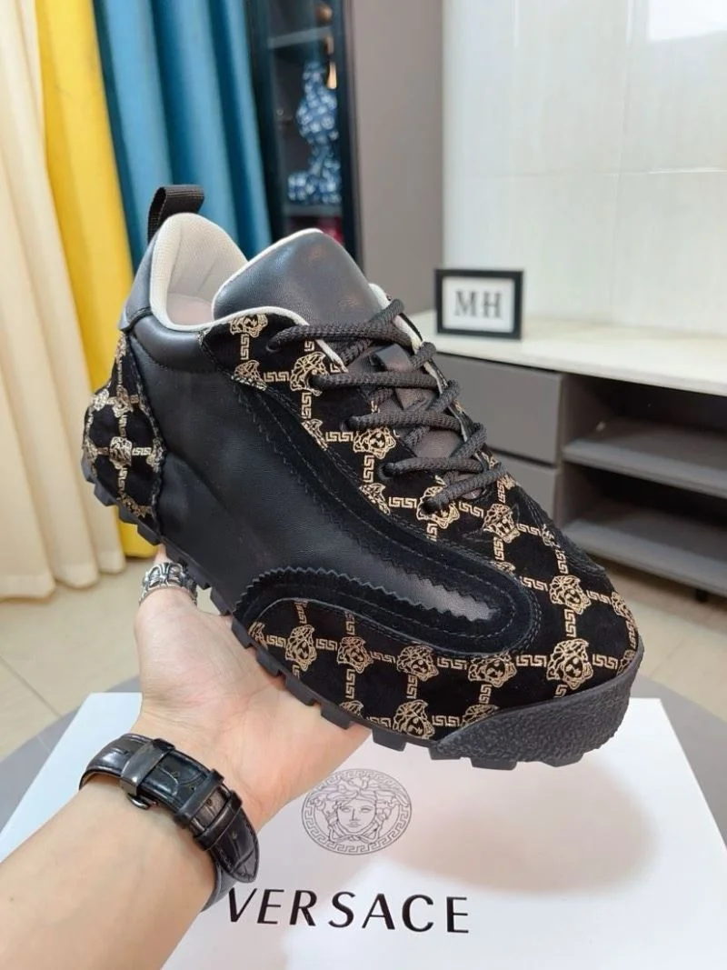 Gucci Rhyton Shoes Thermal 25319