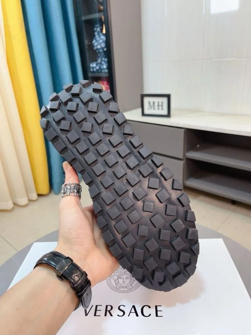 Gucci Rhyton Shoes Thermal 25319