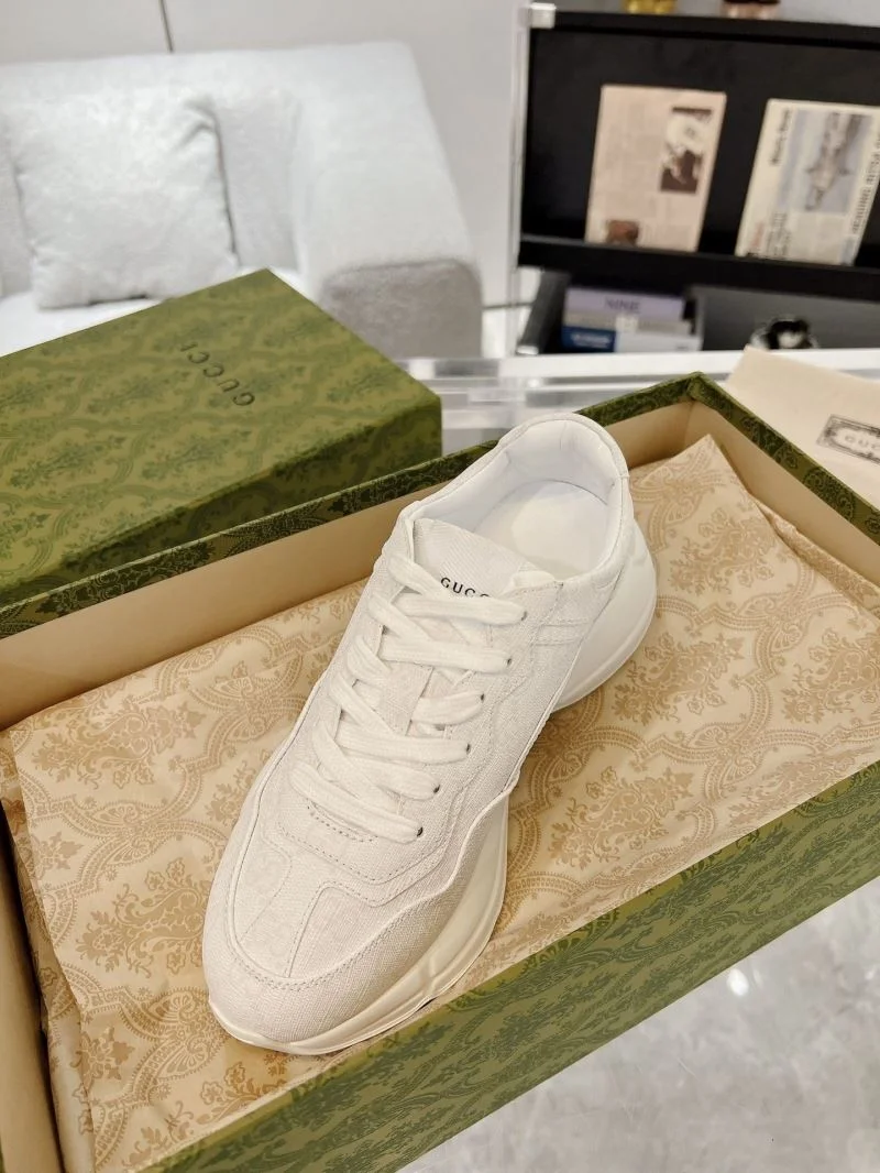 Lightweight Gucci Rhyton Shoes 26005