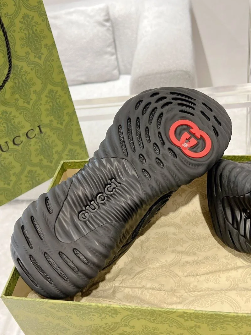 Supportive Gucci Rhyton Shoes 25985