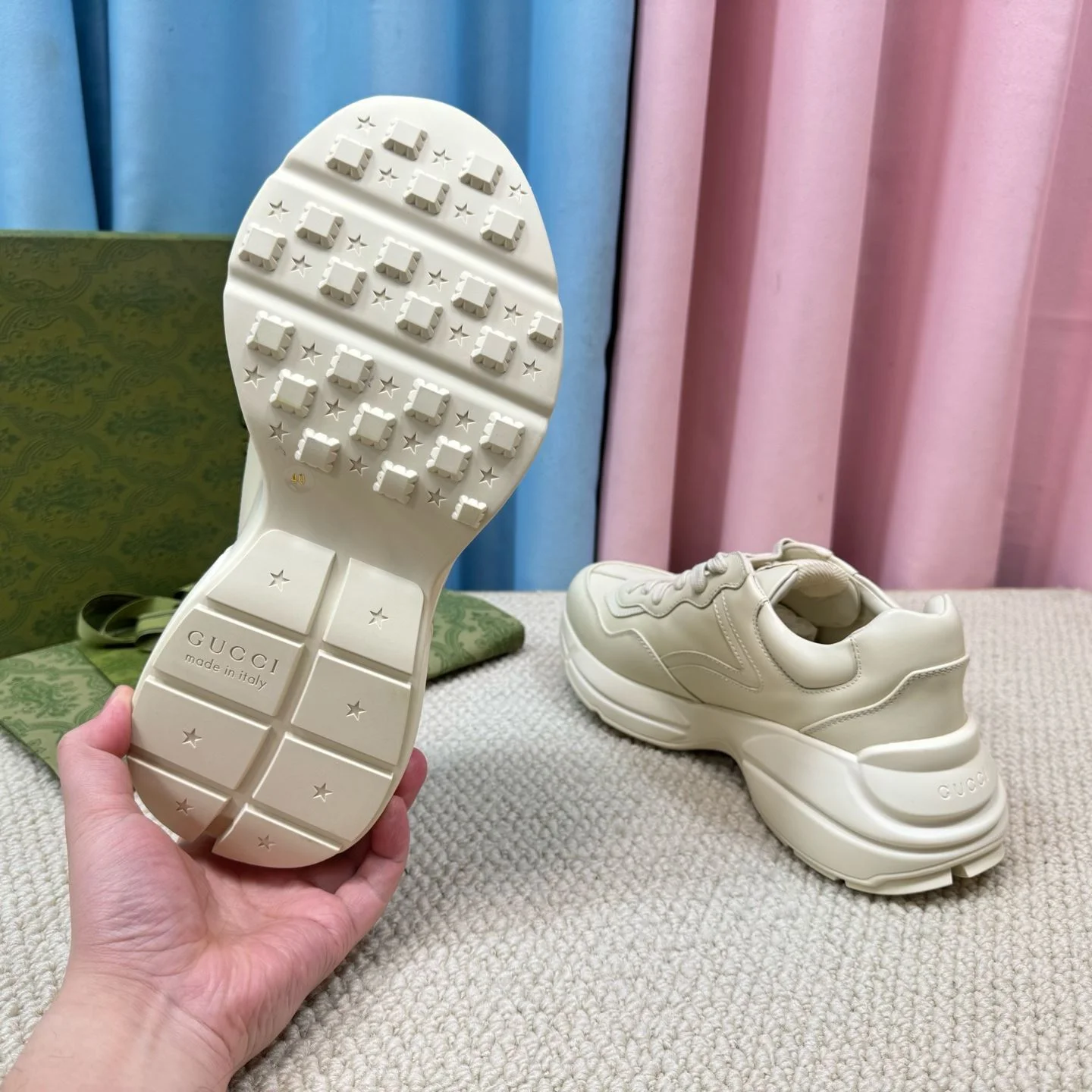 Gucci Rhyton Shoes Durable 24424