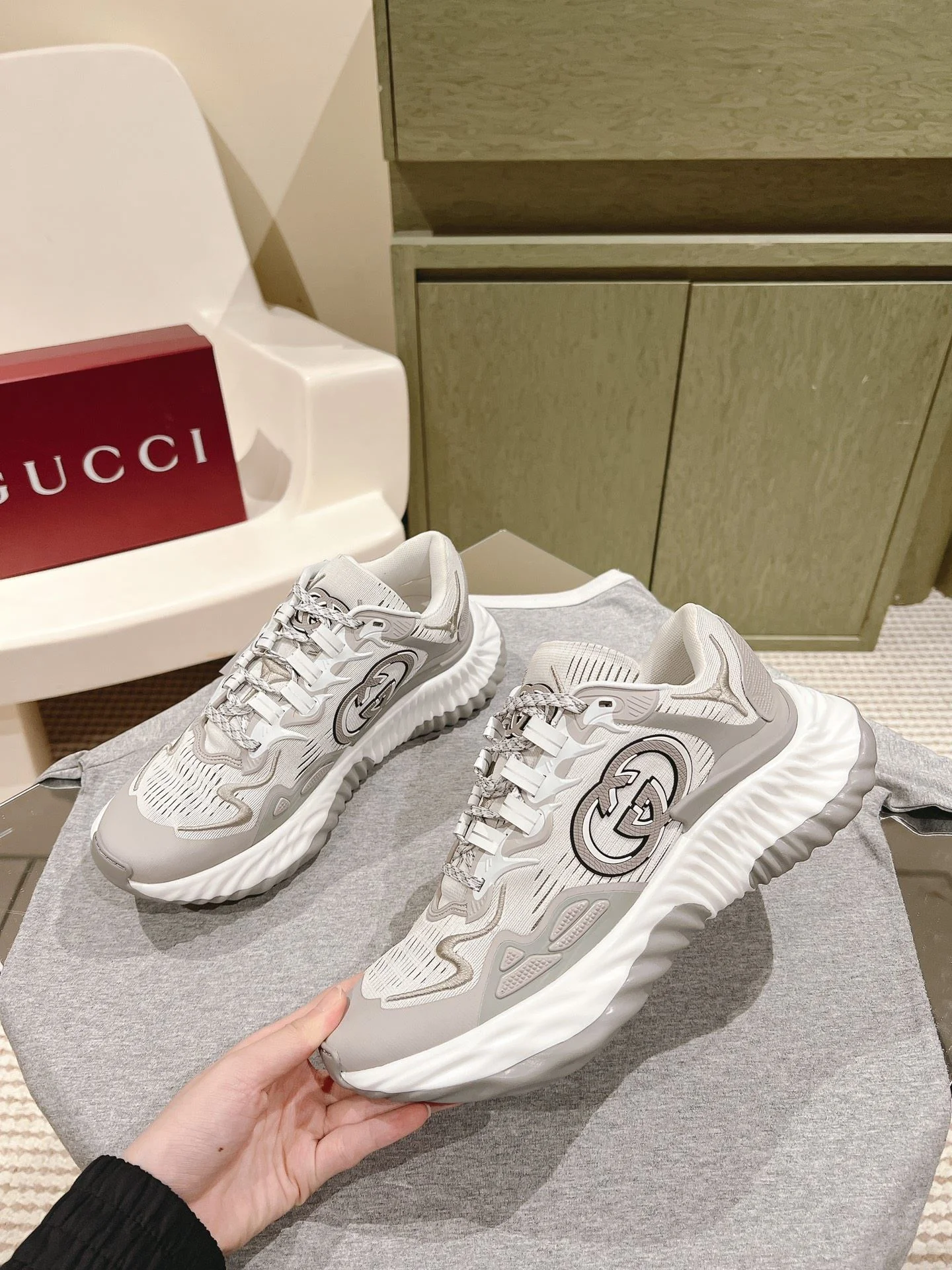 Breathable Gucci Rhyton Shoes 24422