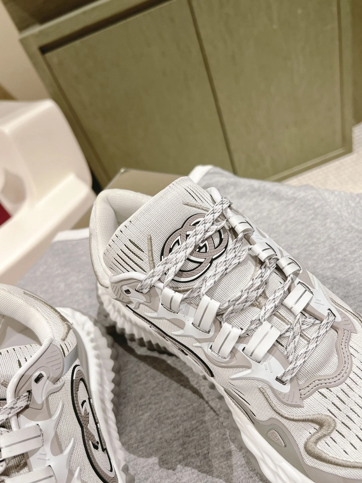 Breathable Gucci Rhyton Shoes 24422