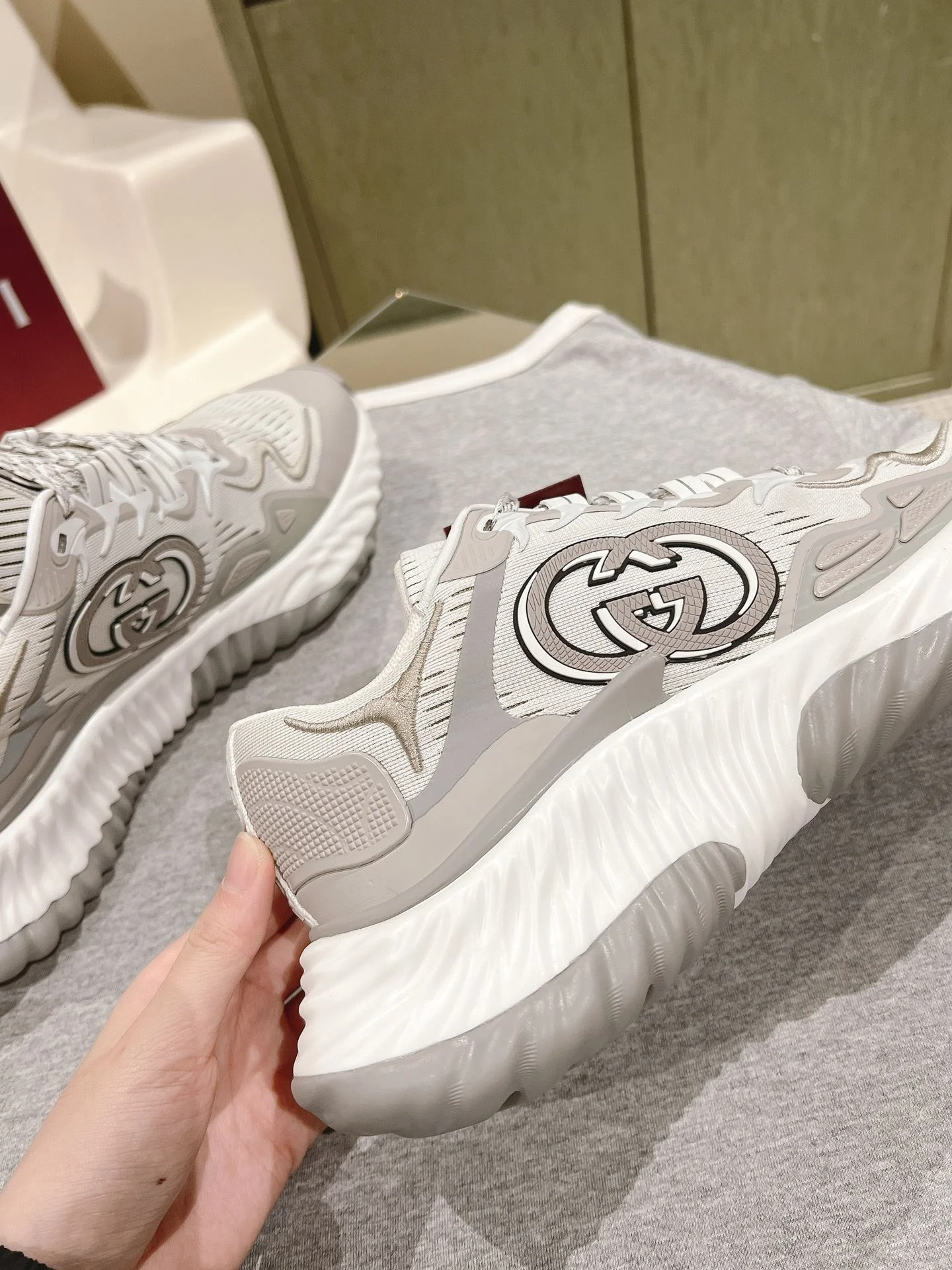 Breathable Gucci Rhyton Shoes 24422