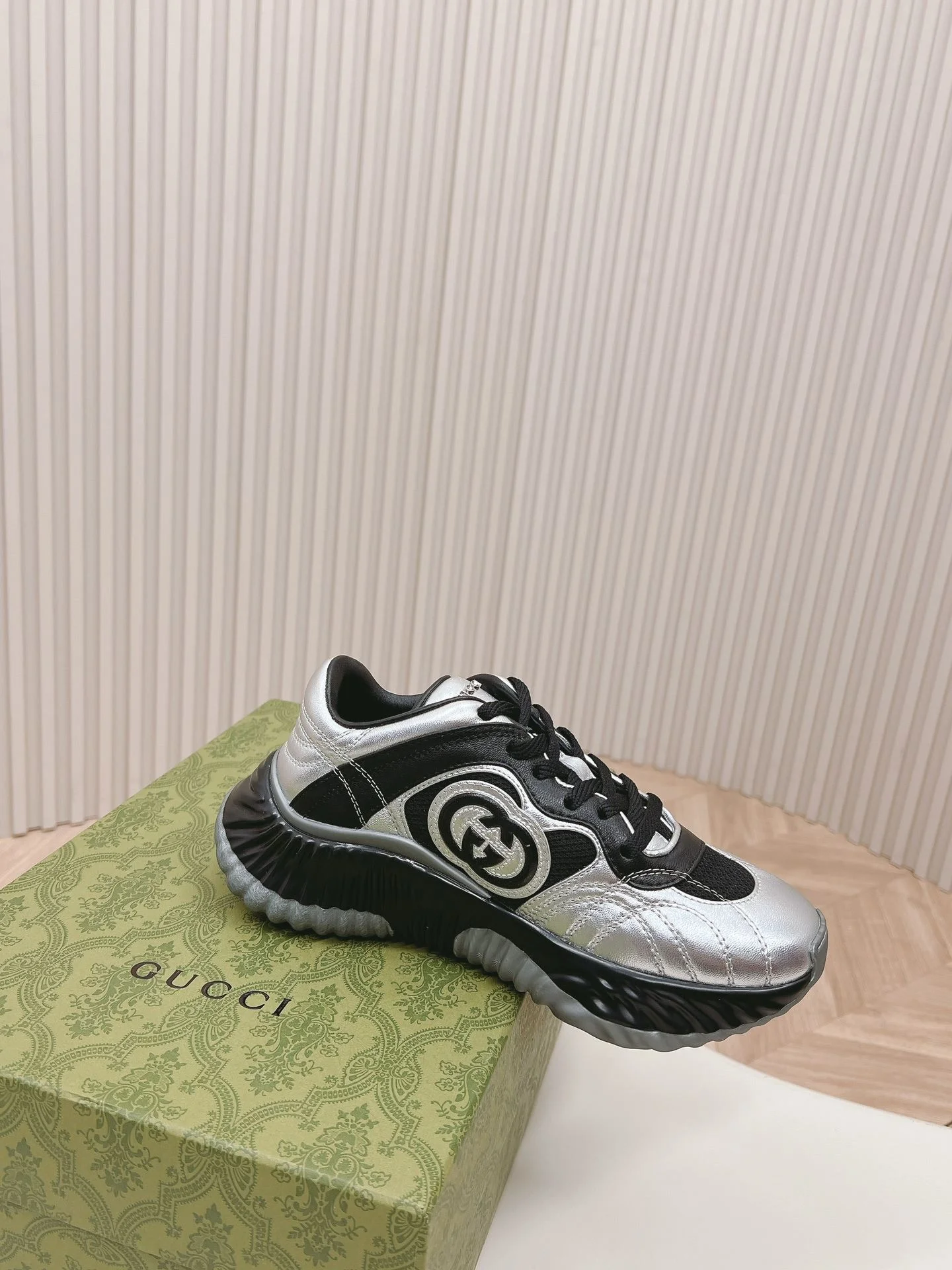 Thermal Gucci Rhyton Shoes 24402