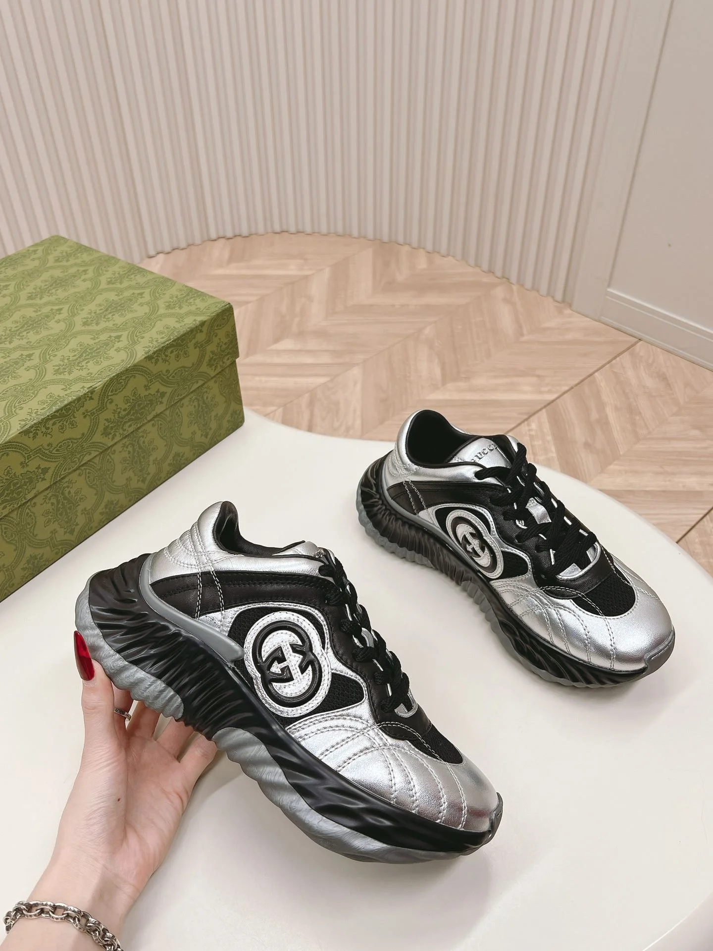 Thermal Gucci Rhyton Shoes 24402