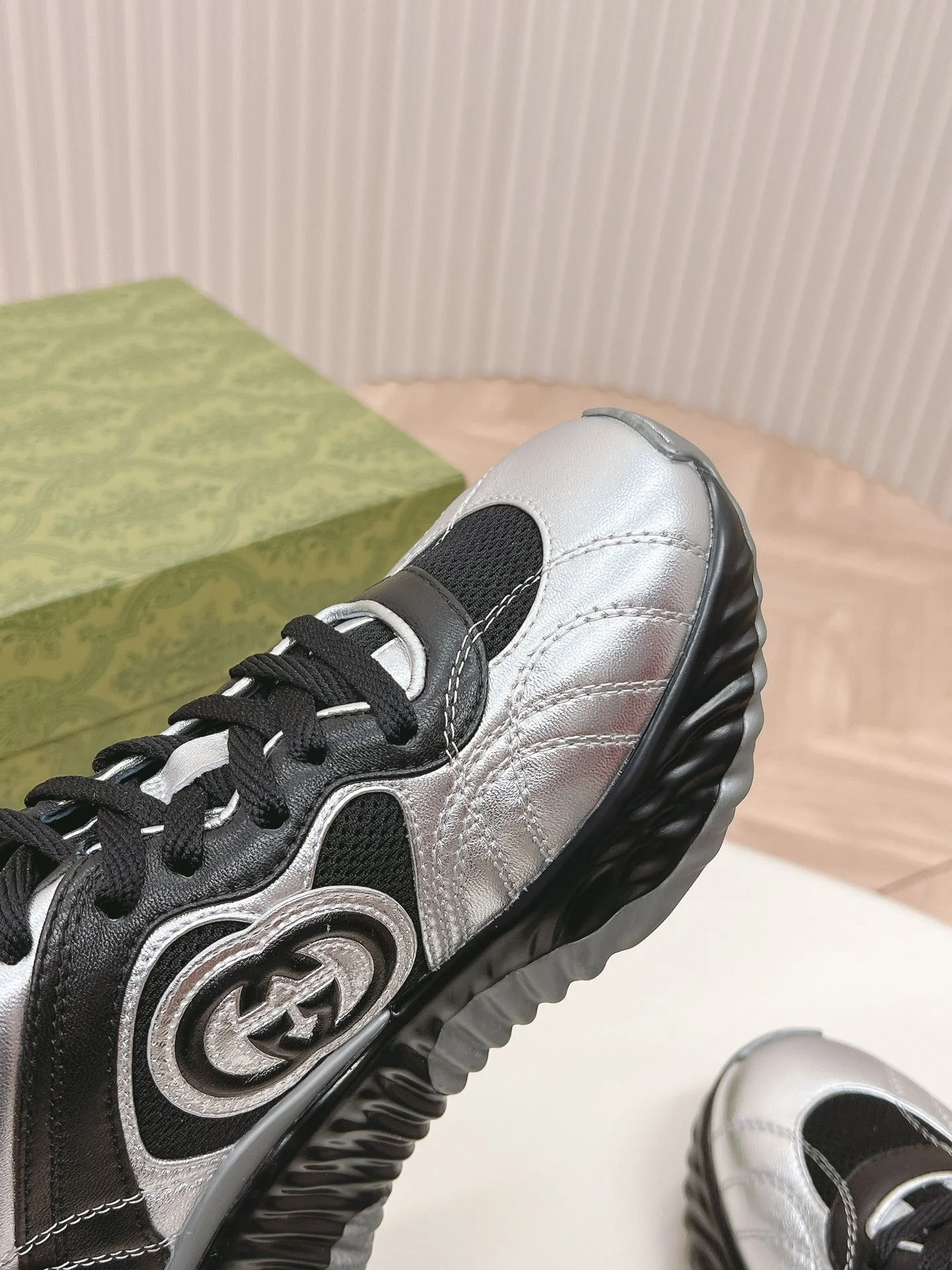 Thermal Gucci Rhyton Shoes 24402