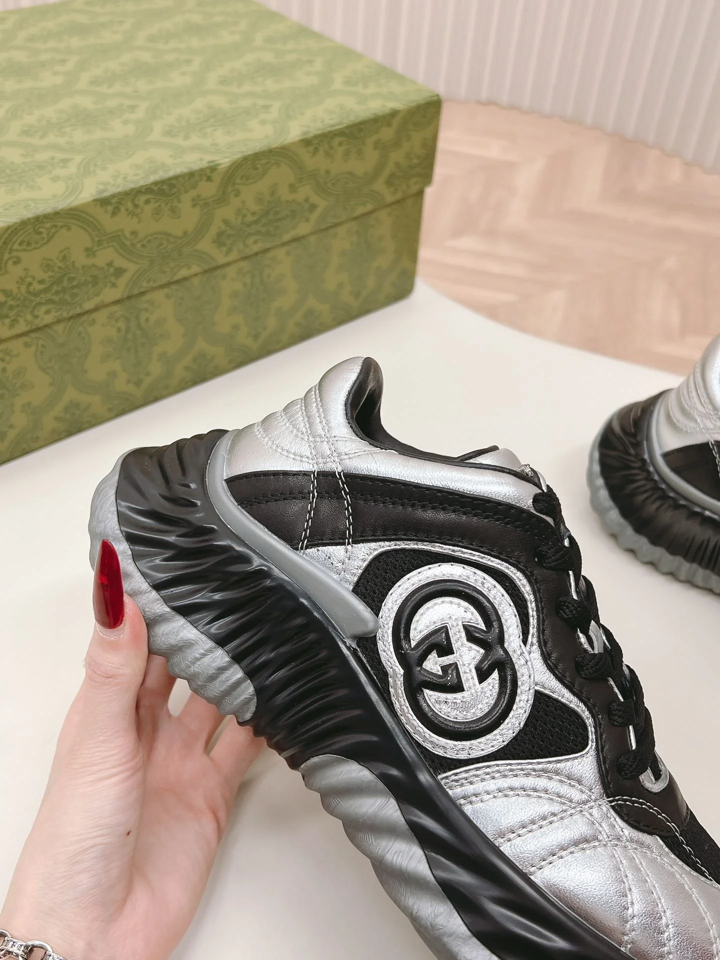 Thermal Gucci Rhyton Shoes 24402