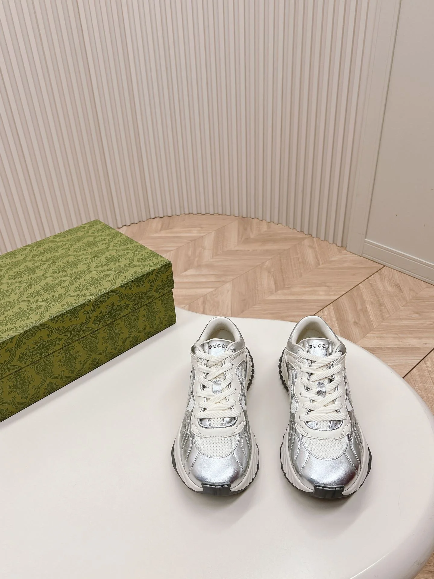 Breathable Gucci Rhyton Shoes 24416