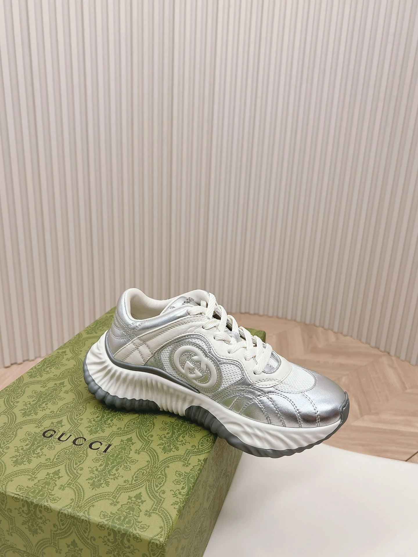 Breathable Gucci Rhyton Shoes 24416
