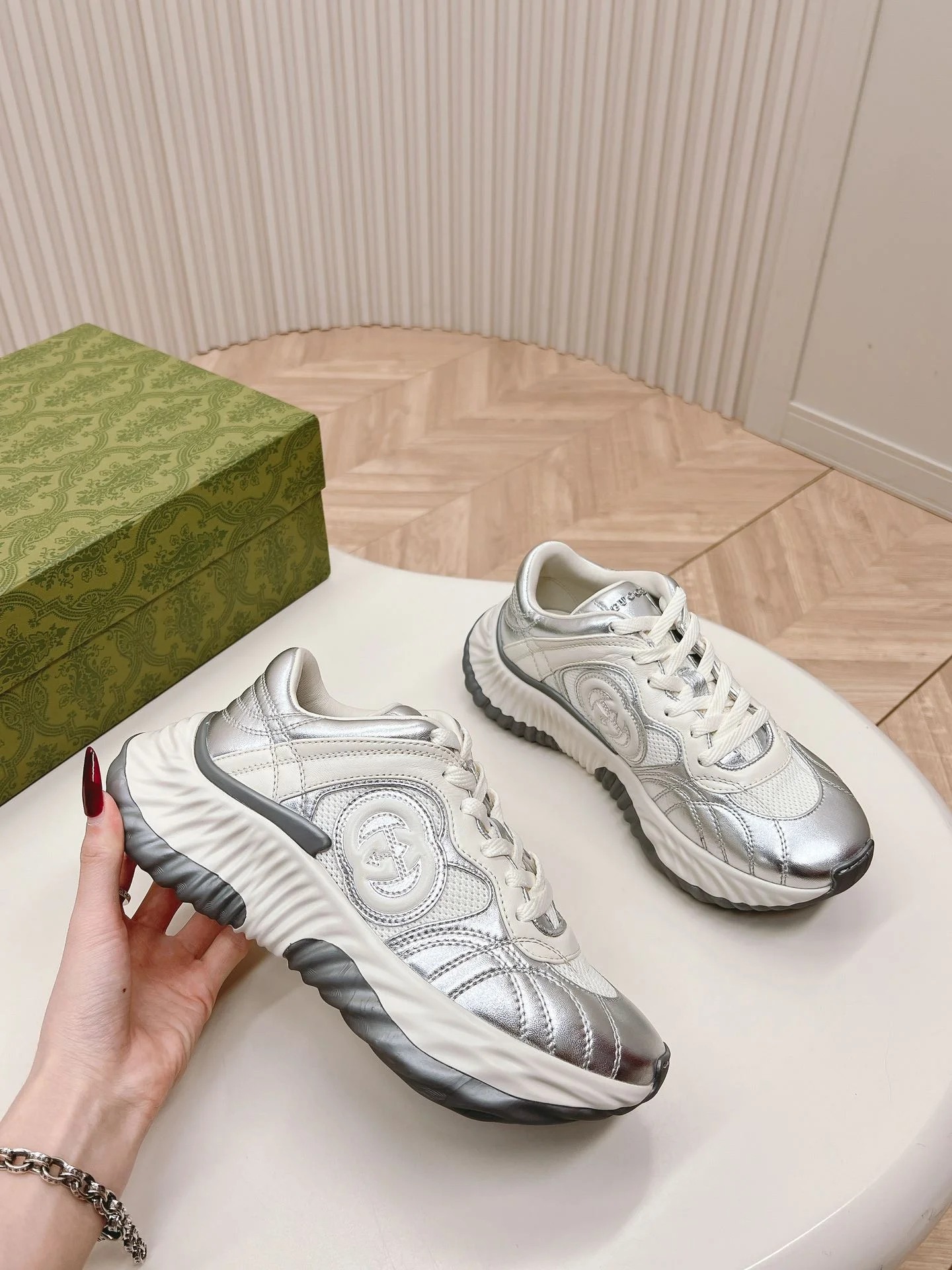 Breathable Gucci Rhyton Shoes 24416