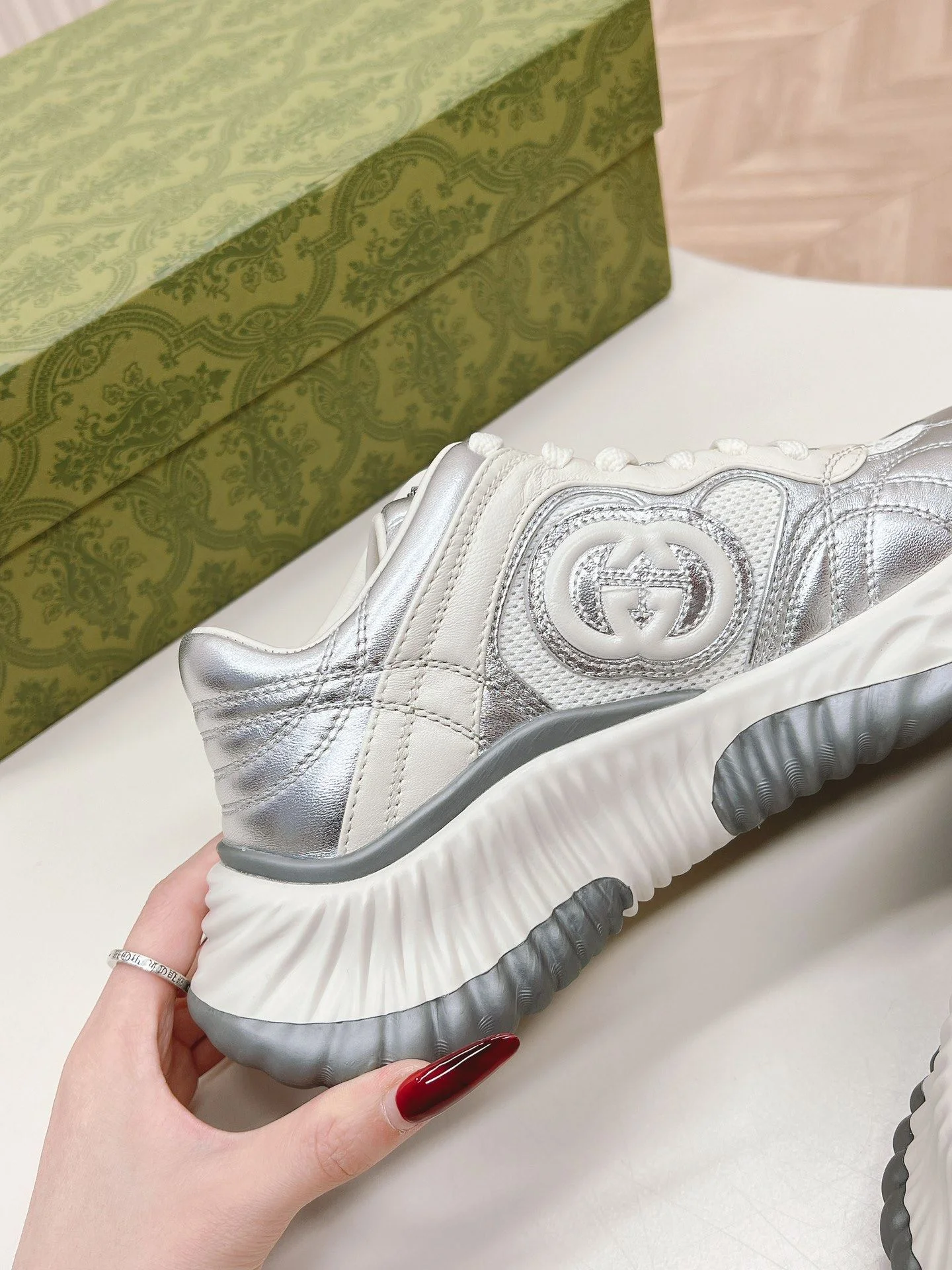 Breathable Gucci Rhyton Shoes 24416