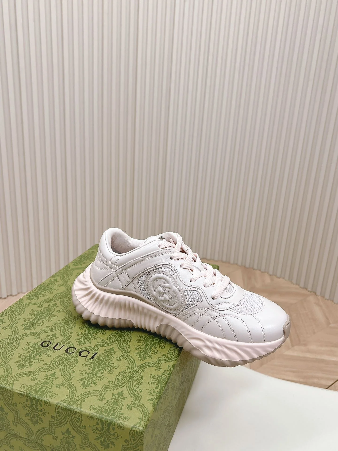 Unique Gucci Rhyton Shoes 24413