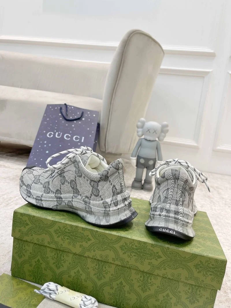 Gucci Rhyton Shoes Breathable 24400