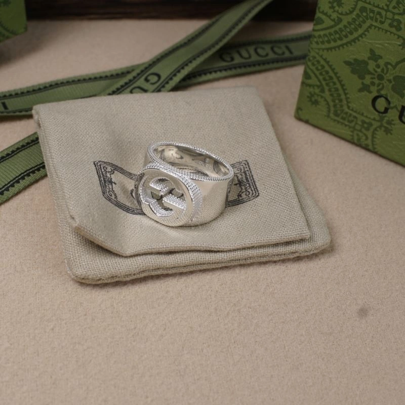 Gucci Rings WellDesigned 246405