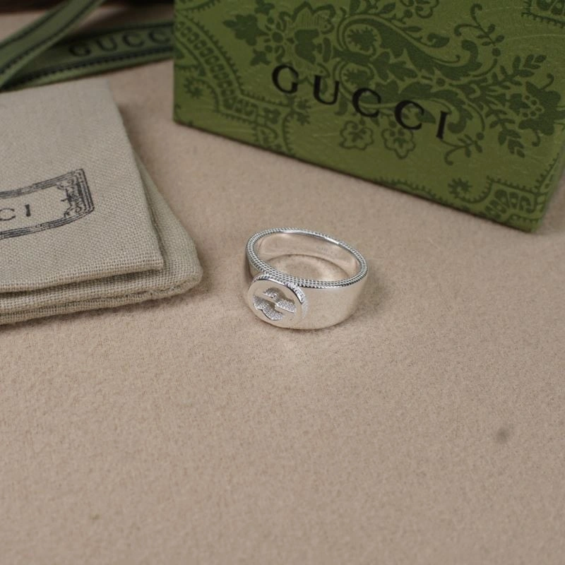 Gucci Rings WellDesigned 246405
