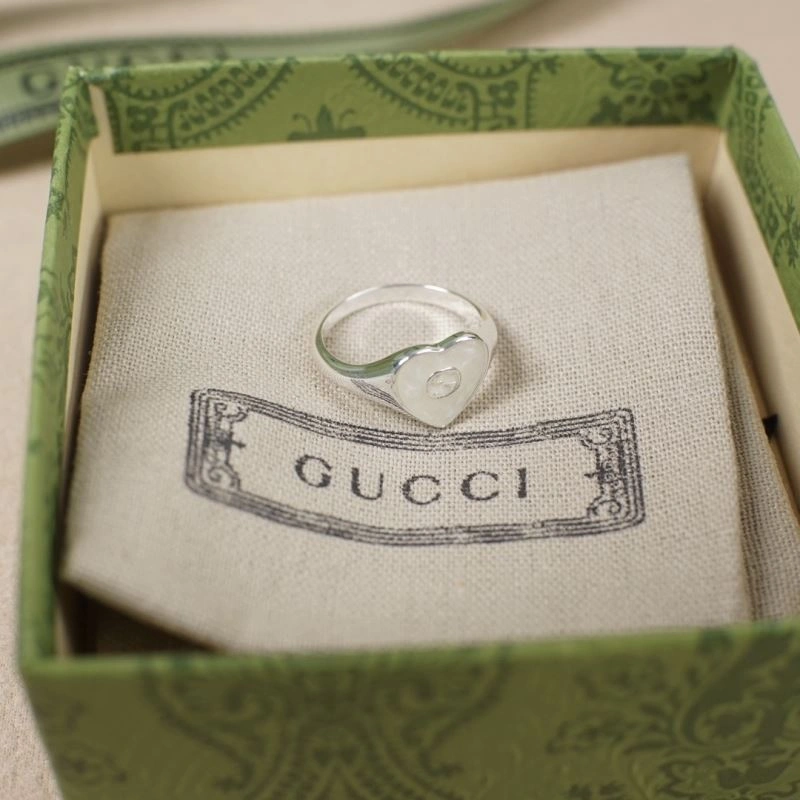 Resilient Gucci Rings 246392