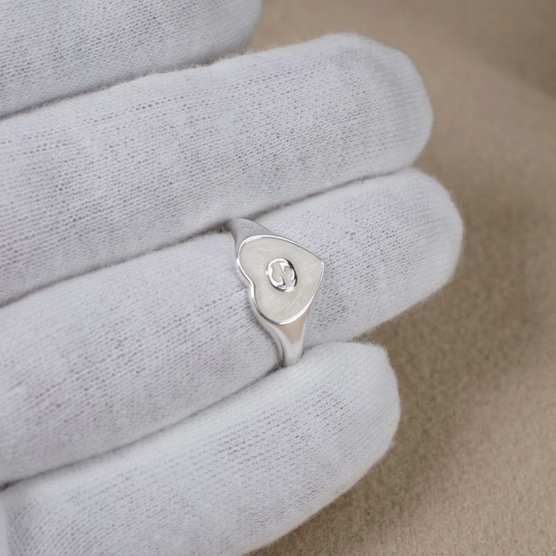 Resilient Gucci Rings 246392