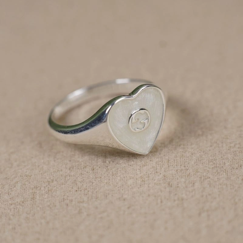 Resilient Gucci Rings 246392