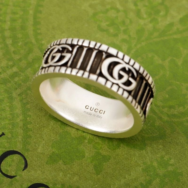Versatile Gucci Rings 246075