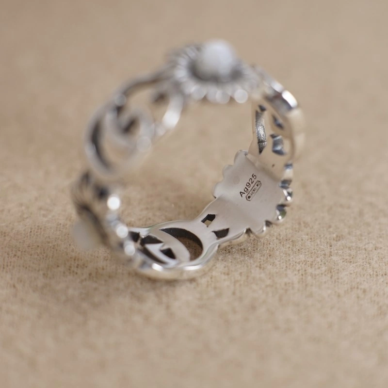 Lightweight Gucci Rings 242869
