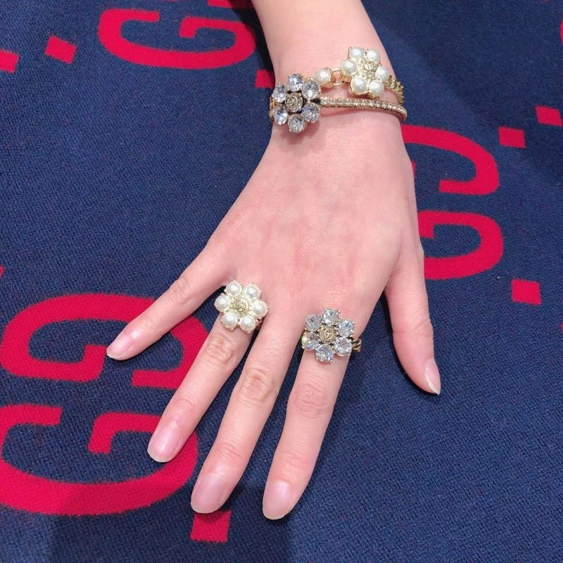 Gucci Rings EasyMatch 242842