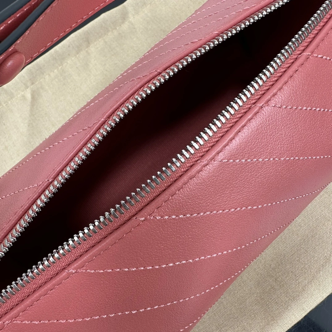Affordable Gucci Round Bags 72539