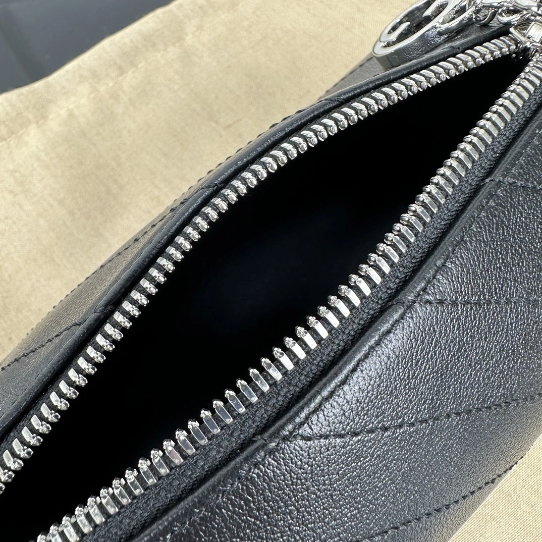 Gucci Round Bags Supportive 72545